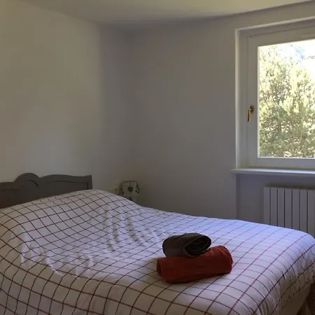 Flat Near The Slopes Mont Blanc 公寓 *
